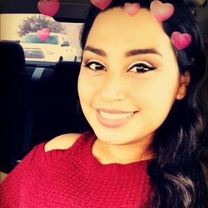 Meet your Posher, Marissa